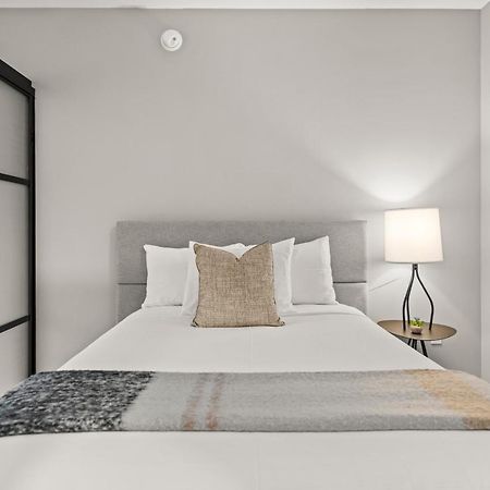 Coda On Half, A Placemakr Experience - Navy Yard Washington Exterior photo