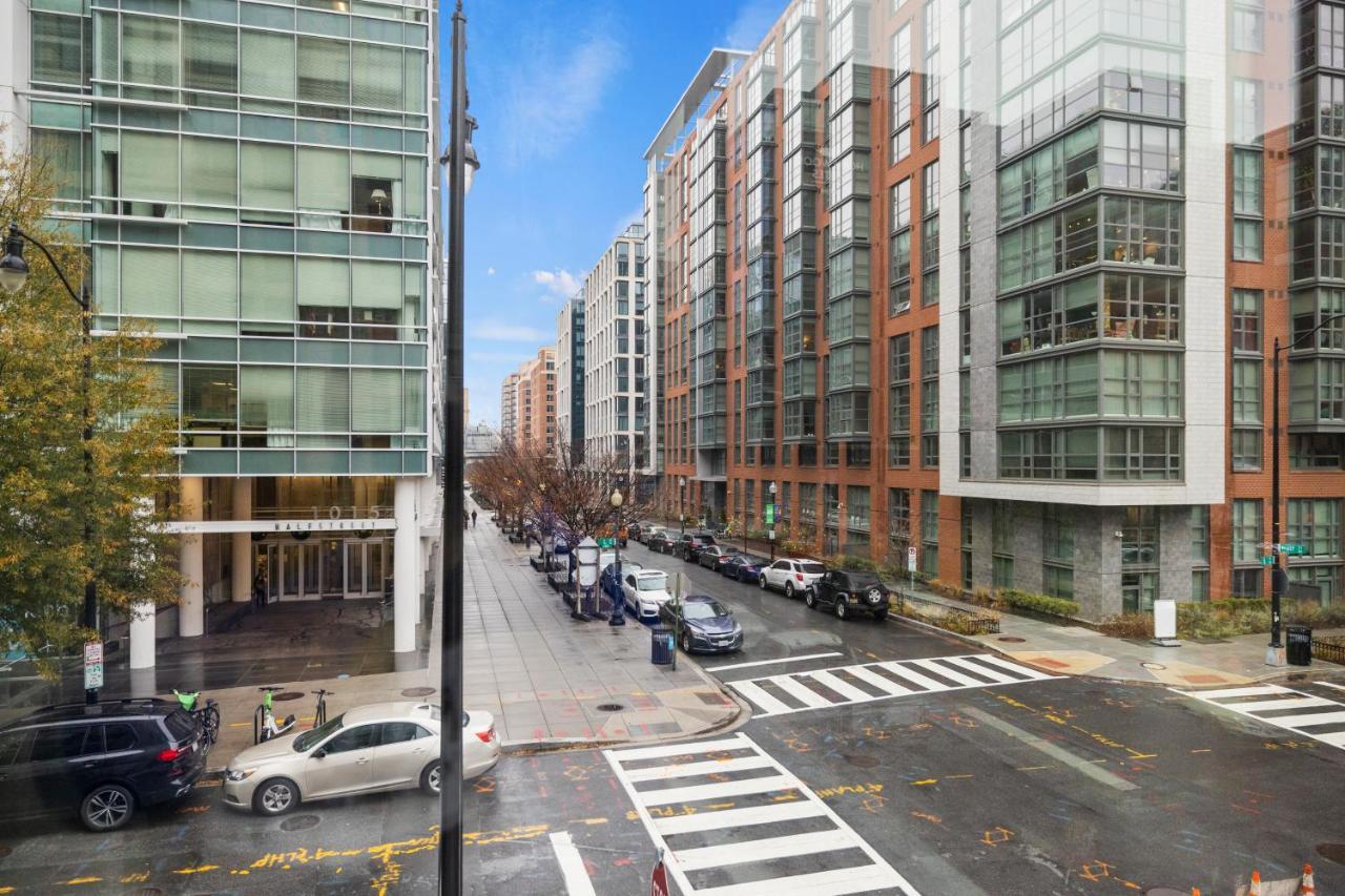Coda On Half, A Placemakr Experience - Navy Yard Washington Exterior photo